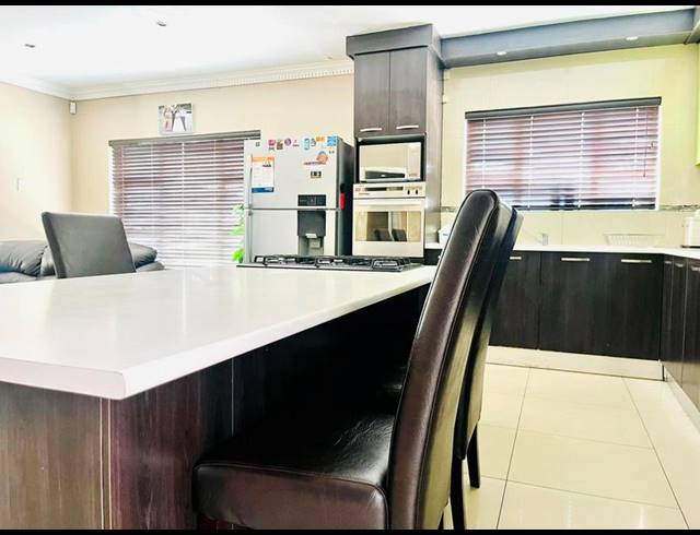 4 BEDROOM HOUSE FOR SALE IN GOODWOOD ESTATE